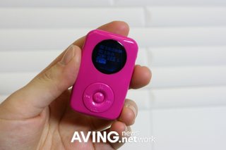 Illustration for article titled Minigigi MP3 Player a Cross Between Old-Skool iPod and Bubblegum